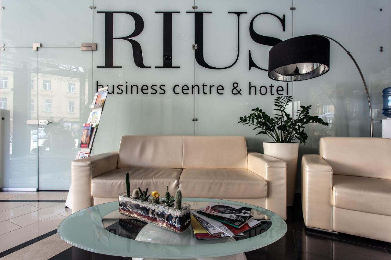 Rius Hotel Lviv Exteriör bild